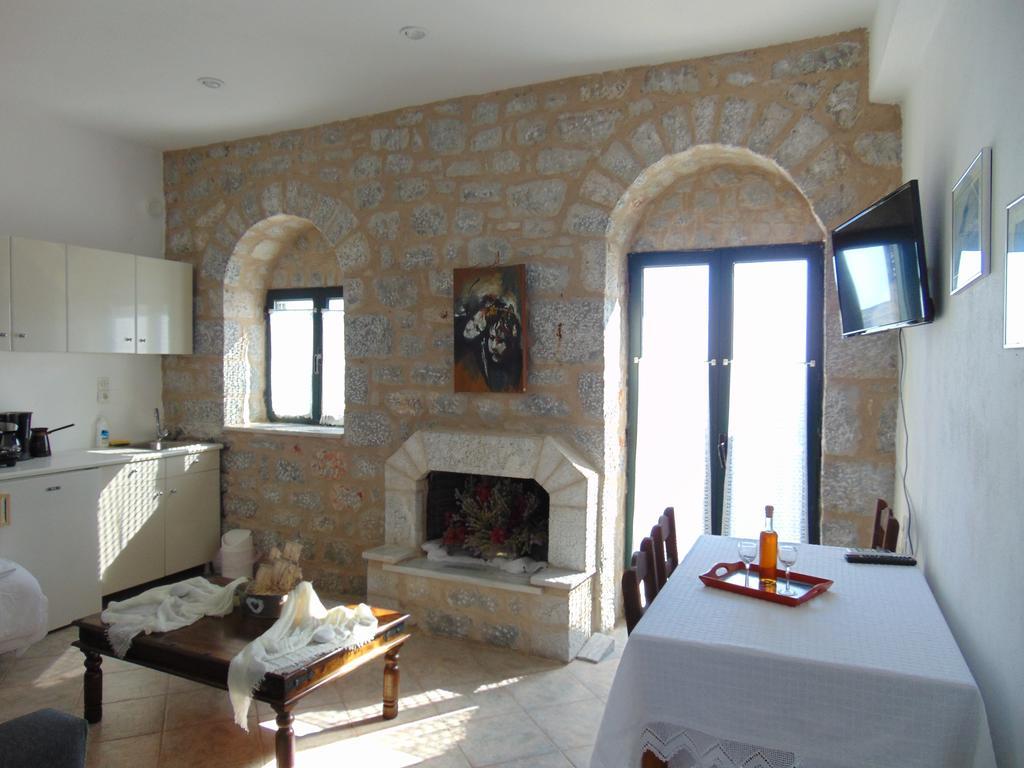 דירות Néon Oítilon Olga'S House מראה חיצוני תמונה